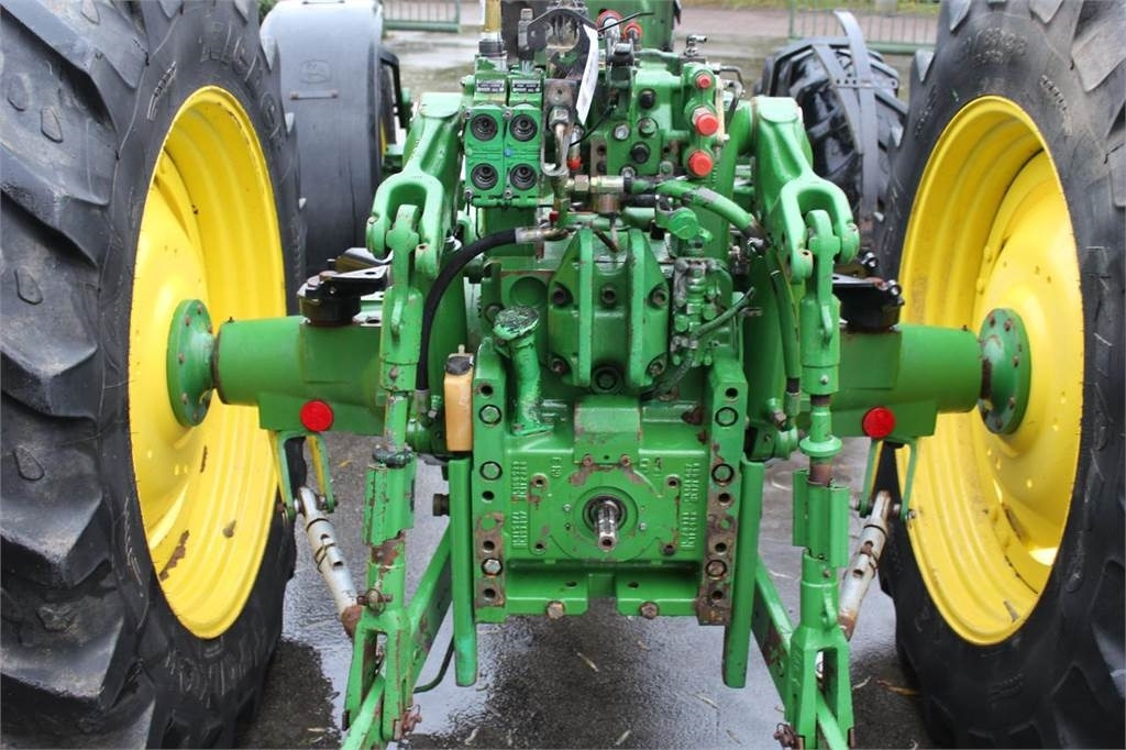 John Deere 6000- 30 4 cyl. - Traktor: slika John Deere 6000- 30 4 cyl. - Traktor John Deere 6000- 30 4 cyl. - Traktor: slika John Deere 6000- 30 4 cyl. - Traktor