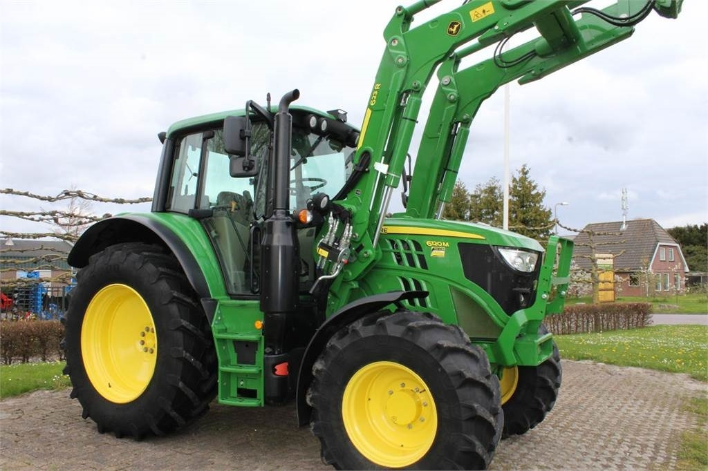 John Deere 6120M with 623R loader - Traktor: slika John Deere 6120M with 623R loader - Traktor John Deere 6120M with 623R loader - Traktor: slika John Deere 6120M with 623R loader - Traktor