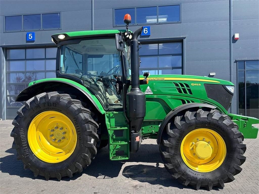 John Deere 6145R - Traktor: slika John Deere 6145R - Traktor John Deere 6145R - Traktor: slika John Deere 6145R - Traktor
