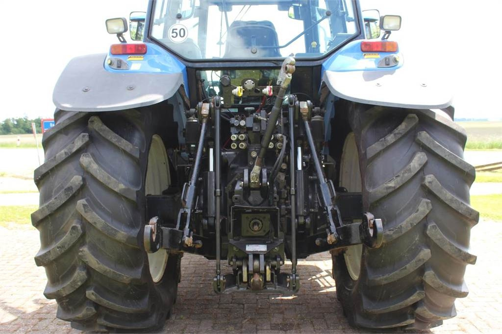 New Holland TM175 - Traktor: slika New Holland TM175 - Traktor New Holland TM175 - Traktor: slika New Holland TM175 - Traktor