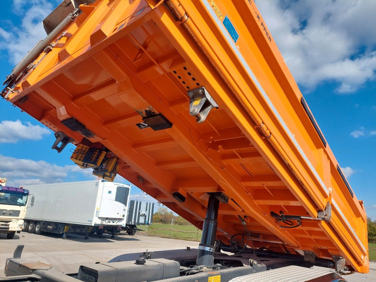 Iveco AD 260T46 BB Meiller Bordmatik 6x4 - Kiper: slika Iveco AD 260T46 BB Meiller Bordmatik 6x4 - Kiper Iveco AD 260T46 BB Meiller Bordmatik 6x4 - Kiper: slika Iveco AD 260T46 BB Meiller Bordmatik 6x4 - Kiper