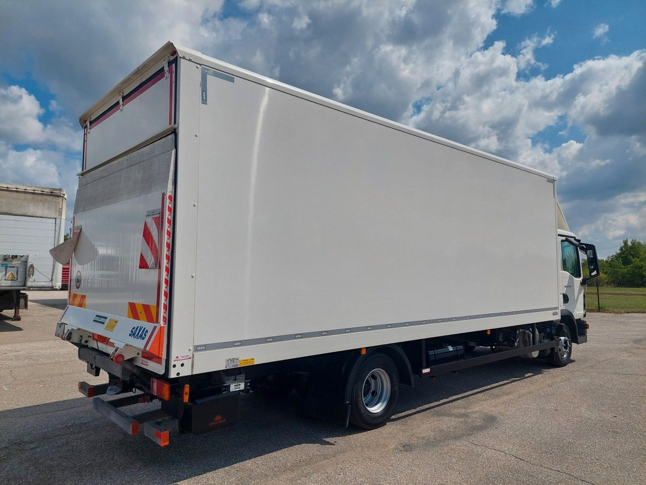 MAN TGL 12.250 BL CH 4x2 LBW 17 Palleten - Kamion sandučar: slika MAN TGL 12.250 BL CH 4x2 LBW 17 Palleten - Kamion sandučar MAN TGL 12.250 BL CH 4x2 LBW 17 Palleten - Kamion sandučar: slika MAN TGL 12.250 BL CH 4x2 LBW 17 Palleten - Kamion sandučar