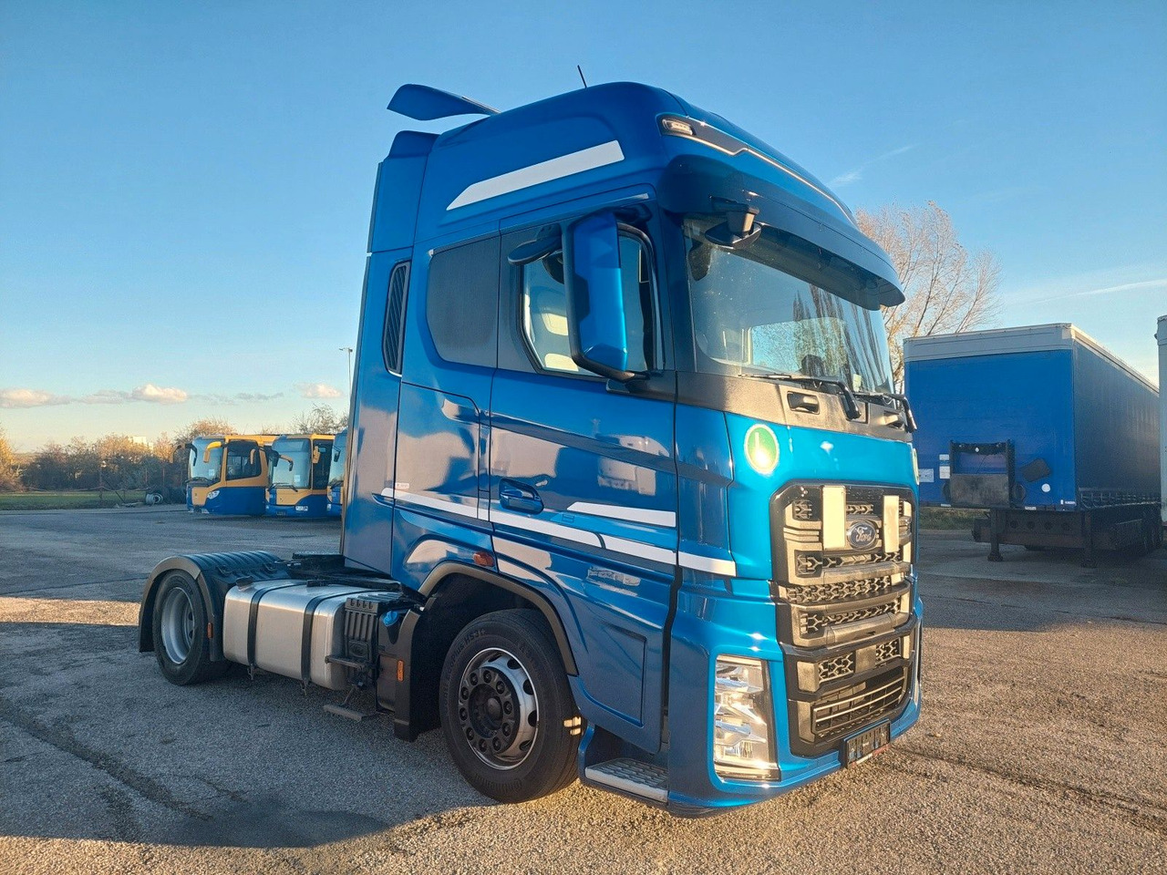 Ford F-Max 1850 LL - Tegljač: slika Ford F-Max 1850 LL - Tegljač Ford F-Max 1850 LL - Tegljač: slika Ford F-Max 1850 LL - Tegljač