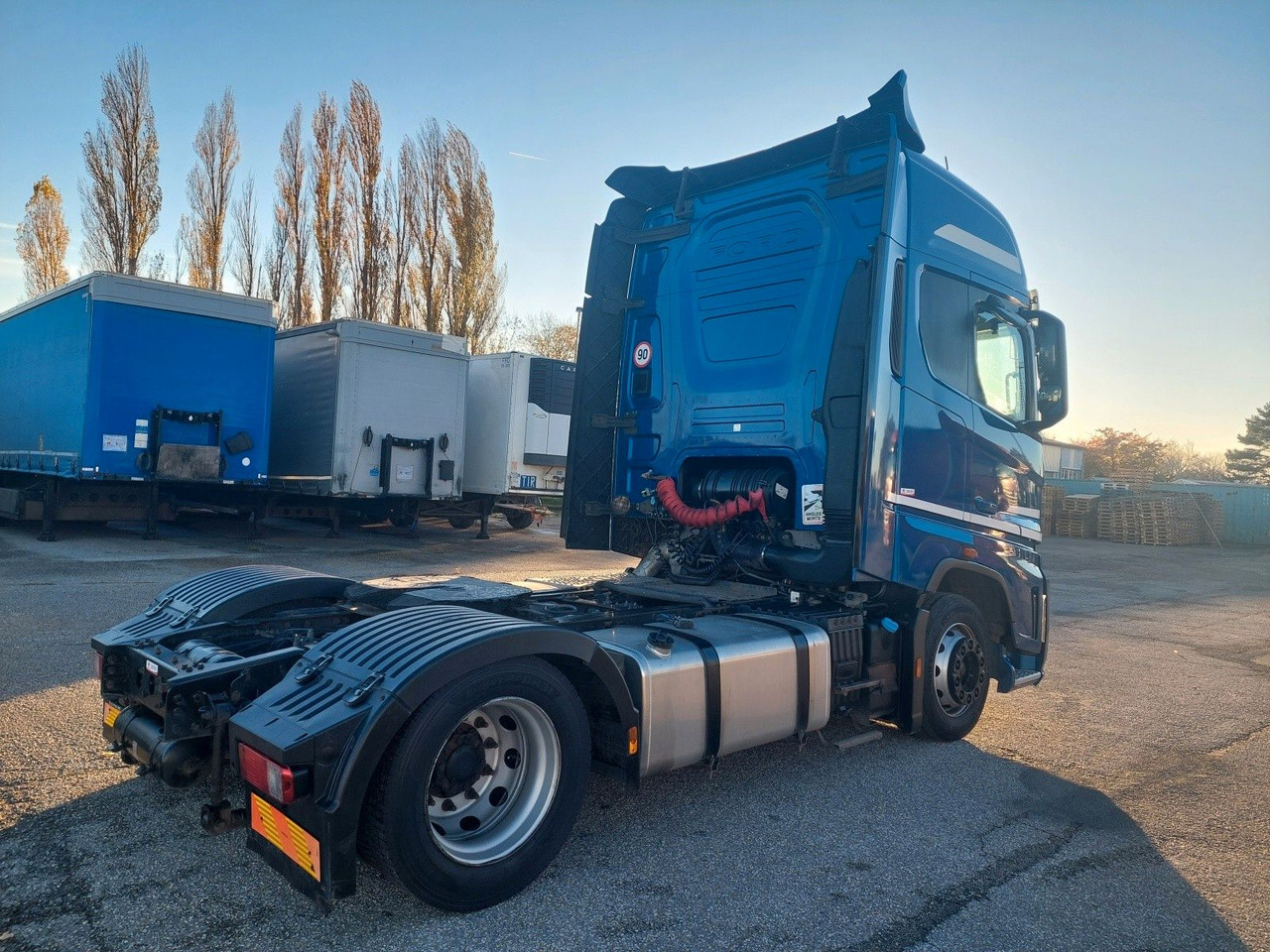 Ford F-Max 1850 LL - Tegljač: slika Ford F-Max 1850 LL - Tegljač Ford F-Max 1850 LL - Tegljač: slika Ford F-Max 1850 LL - Tegljač