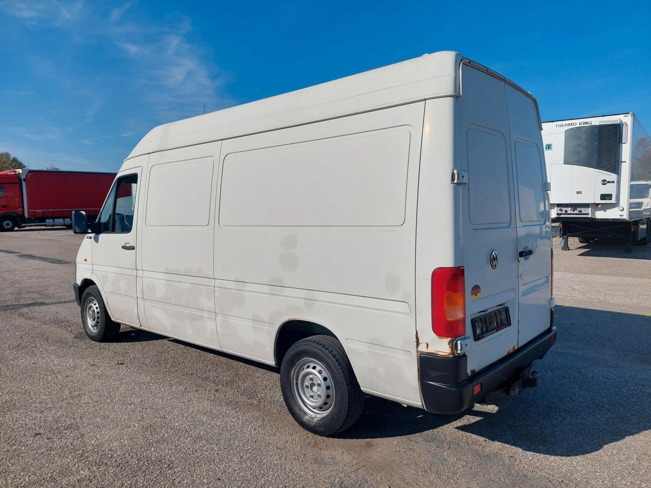Volkswagen LT Kasten-Kombi 35 L2H2 Hochraum - Dostavno vozilo sa zatvorenim sandukom: slika Volkswagen LT Kasten-Kombi 35 L2H2 Hochraum - Dostavno vozilo sa zatvorenim sandukom Volkswagen LT Kasten-Kombi 35 L2H2 Hochraum - Dostavno vozilo sa zatvorenim sandukom: slika Volkswagen LT Kasten-Kombi 35 L2H2 Hochraum - Dostavno vozilo sa zatvorenim sandukom