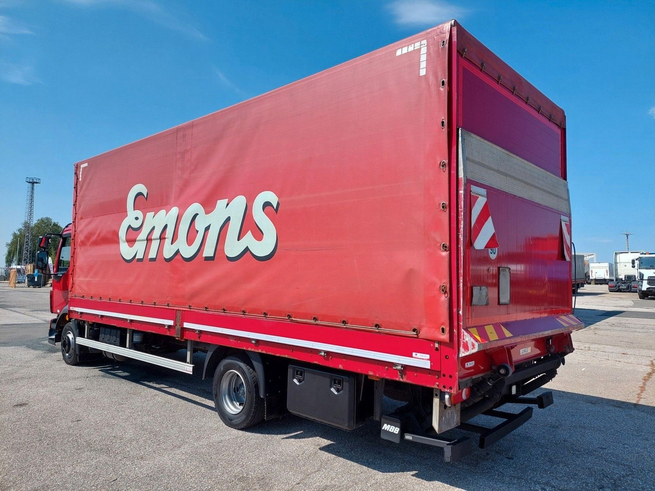 Volvo FL 210 BL 4x2 LBW - Kamion s ceradom: slika Volvo FL 210 BL 4x2 LBW - Kamion s ceradom Volvo FL 210 BL 4x2 LBW - Kamion s ceradom: slika Volvo FL 210 BL 4x2 LBW - Kamion s ceradom