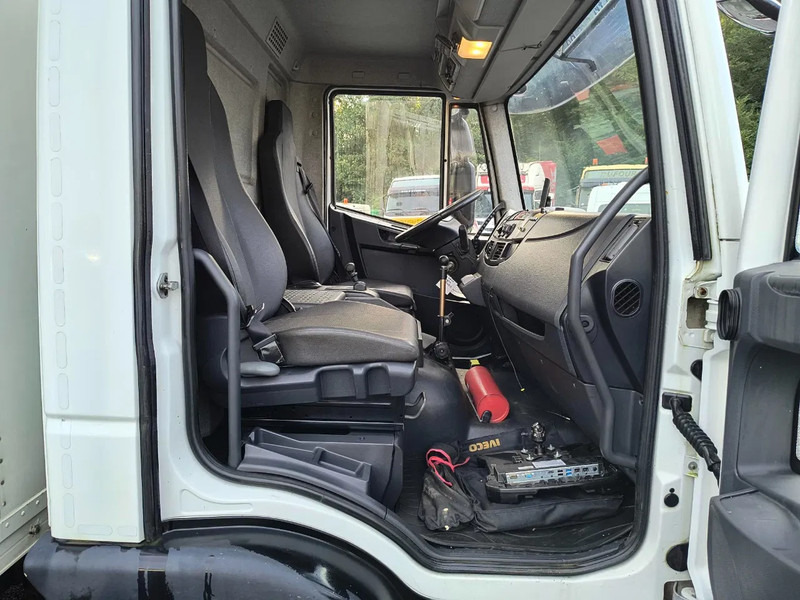 Kamion Iveco EuroCargo 120 E18 + COMET 151TAL (15 m): slika Kamion Iveco EuroCargo 120 E18 + COMET 151TAL (15 m)
