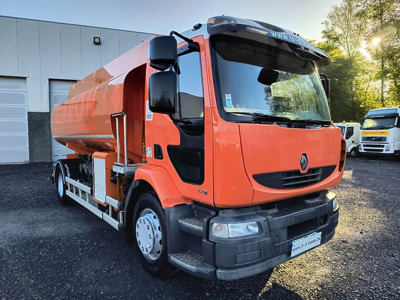 Renault Midlum 300 DXI 13500L CARBURANT / FUEL - 4 COMP - Kamion cisterna: slika Renault Midlum 300 DXI 13500L CARBURANT / FUEL - 4 COMP - Kamion cisterna Renault Midlum 300 DXI 13500L CARBURANT / FUEL - 4 COMP - Kamion cisterna: slika Renault Midlum 300 DXI 13500L CARBURANT / FUEL - 4 COMP - Kamion cisterna