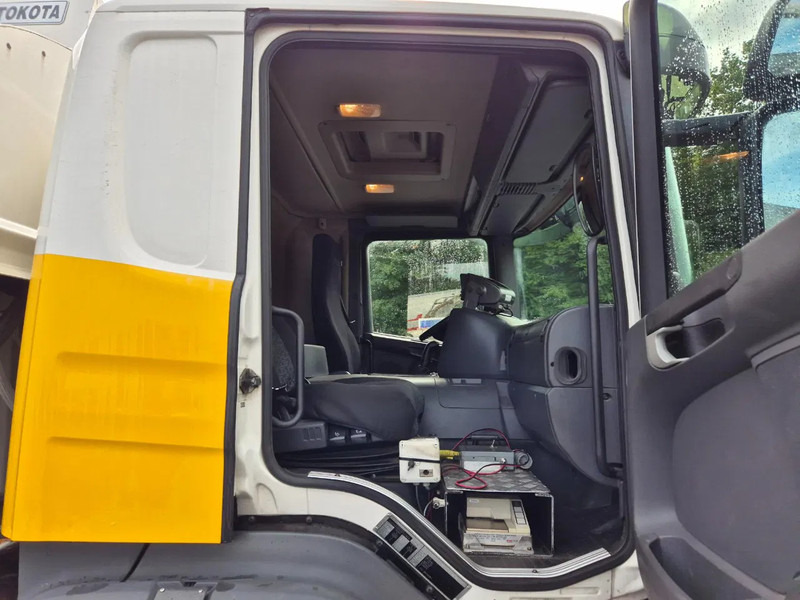 Kamion cisterna za prijevoz goriva Scania P270 FUEL / CARBURANT 14000L - 4 COMP: slika Kamion cisterna za prijevoz goriva Scania P270 FUEL / CARBURANT 14000L - 4 COMP