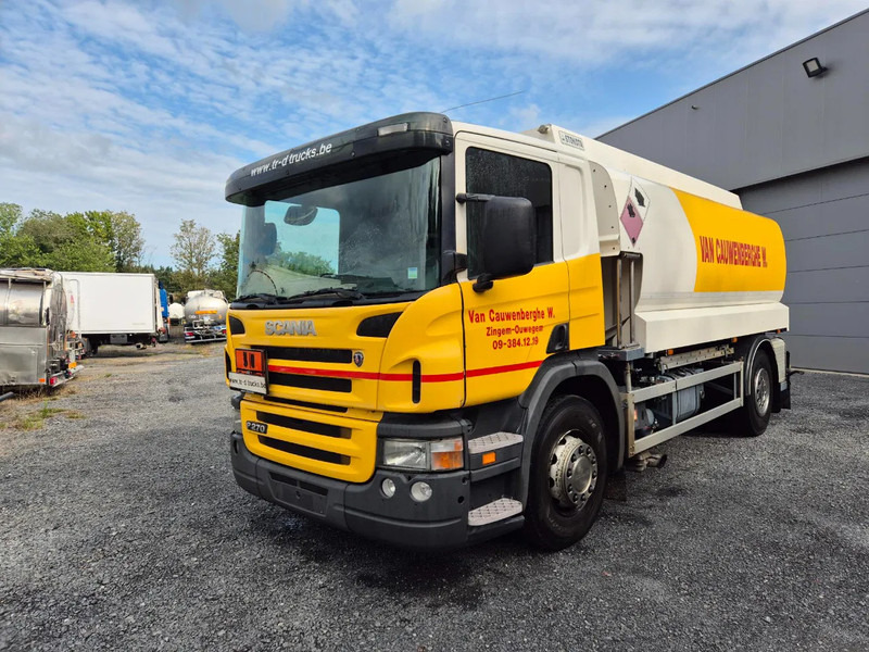 Scania P270 FUEL / CARBURANT 14000L - 4 COMP - Kamion cisterna: slika Scania P270 FUEL / CARBURANT 14000L - 4 COMP - Kamion cisterna Scania P270 FUEL / CARBURANT 14000L - 4 COMP - Kamion cisterna: slika Scania P270 FUEL / CARBURANT 14000L - 4 COMP - Kamion cisterna