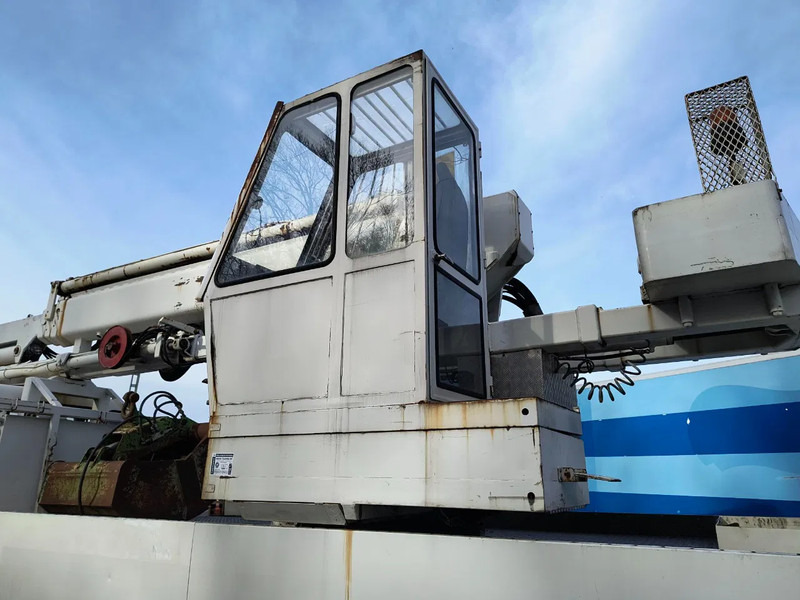 Zakup Volvo NL12 420 6x4 CRANE 60T/M - VIDEOS AVAILABLE Volvo NL12 420 6x4 CRANE 60T/M - VIDEOS AVAILABLE: slika Zakup Volvo NL12 420 6x4 CRANE 60T/M - VIDEOS AVAILABLE Volvo NL12 420 6x4 CRANE 60T/M - VIDEOS AVAILABLE
