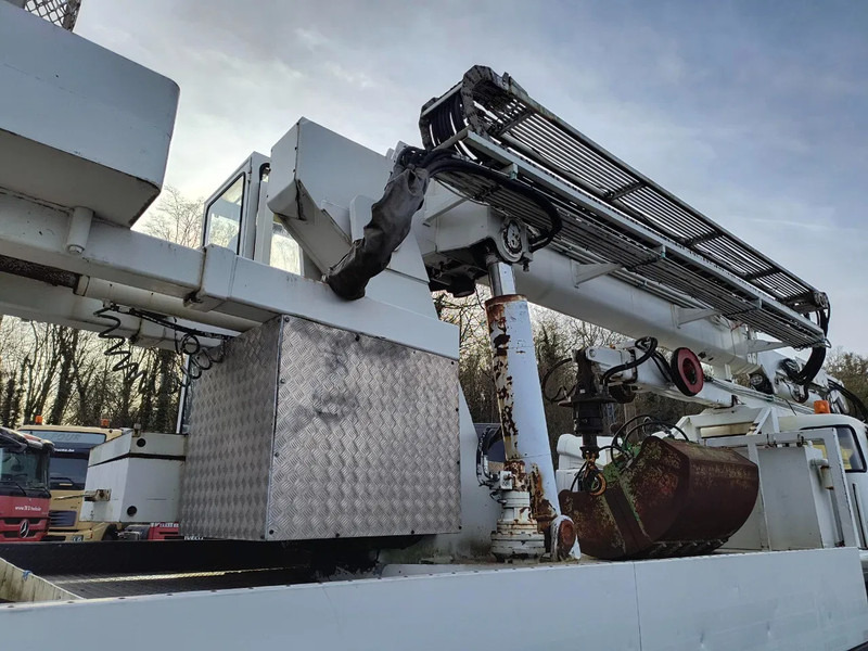 Zakup Volvo NL12 420 6x4 CRANE 60T/M - VIDEOS AVAILABLE Volvo NL12 420 6x4 CRANE 60T/M - VIDEOS AVAILABLE: slika Zakup Volvo NL12 420 6x4 CRANE 60T/M - VIDEOS AVAILABLE Volvo NL12 420 6x4 CRANE 60T/M - VIDEOS AVAILABLE