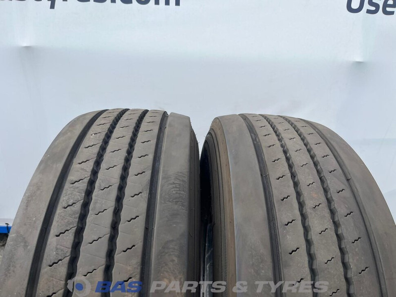 BARUM Barum 315/70R22.5 BF200 R 156/150 M+S 3PMSF gebruikte set - Guma za Kamion: slika BARUM Barum 315/70R22.5 BF200 R 156/150 M+S 3PMSF gebruikte set - Guma za Kamion BARUM Barum 315/70R22.5 BF200 R 156/150 M+S 3PMSF gebruikte set - Guma za Kamion: slika BARUM Barum 315/70R22.5 BF200 R 156/150 M+S 3PMSF gebruikte set - Guma za Kamion