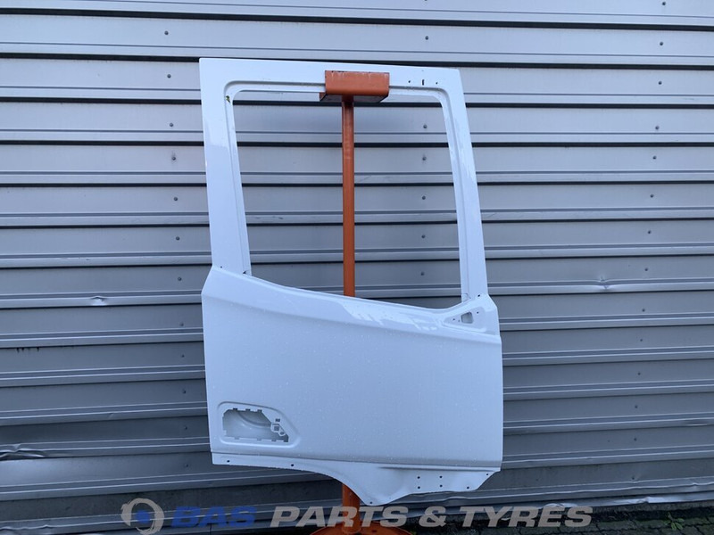 DAF XF G2 Portier Rechts DAF 2197012 - Vrata i dijelovi za Kamion: slika DAF XF G2 Portier Rechts DAF 2197012 - Vrata i dijelovi za Kamion DAF XF G2 Portier Rechts DAF 2197012 - Vrata i dijelovi za Kamion: slika DAF XF G2 Portier Rechts DAF 2197012 - Vrata i dijelovi za Kamion