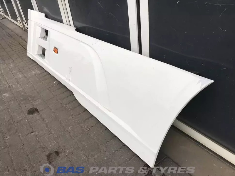 DAF XF106 - Karoserija i eksterijer za Kamion: slika DAF XF106 - Karoserija i eksterijer za Kamion DAF XF106 - Karoserija i eksterijer za Kamion: slika DAF XF106 - Karoserija i eksterijer za Kamion