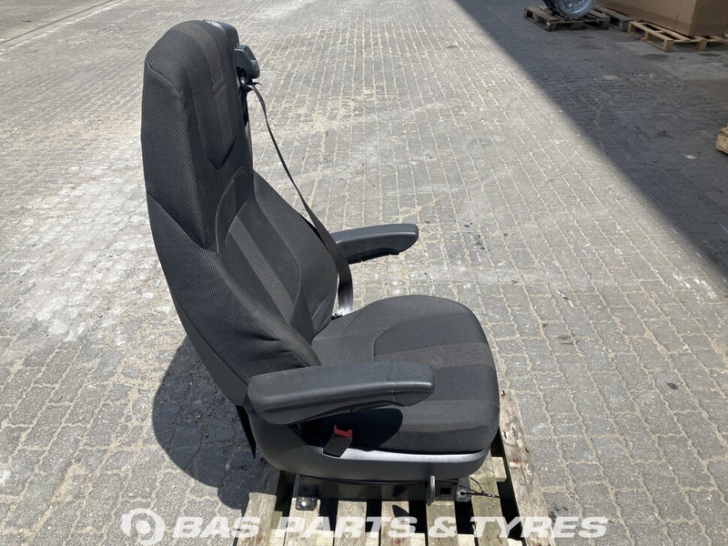 DAF XG Chauffeursstoel DAF 2296479 - Sjedalo za Kamion: slika DAF XG Chauffeursstoel DAF 2296479 - Sjedalo za Kamion DAF XG Chauffeursstoel DAF 2296479 - Sjedalo za Kamion: slika DAF XG Chauffeursstoel DAF 2296479 - Sjedalo za Kamion