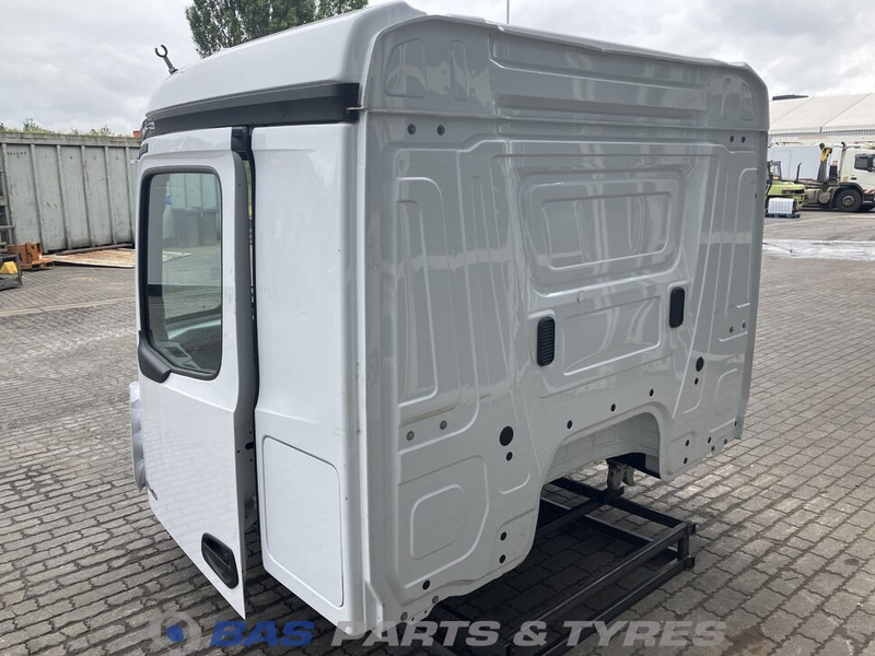 Mercedes-Benz Actros MP5 Mercedes ClassicSpace M-cab L1EH1 A 000 600 01 01 - Kabina i unutrašnjost za Kamion: slika Mercedes-Benz Actros MP5 Mercedes ClassicSpace M-cab L1EH1 A 000 600 01 01 - Kabina i unutrašnjost za Kamion Mercedes-Benz Actros MP5 Mercedes ClassicSpace M-cab L1EH1 A 000 600 01 01 - Kabina i unutrašnjost za Kamion: slika Mercedes-Benz Actros MP5 Mercedes ClassicSpace M-cab L1EH1 A 000 600 01 01 - Kabina i unutrašnjost za Kamion