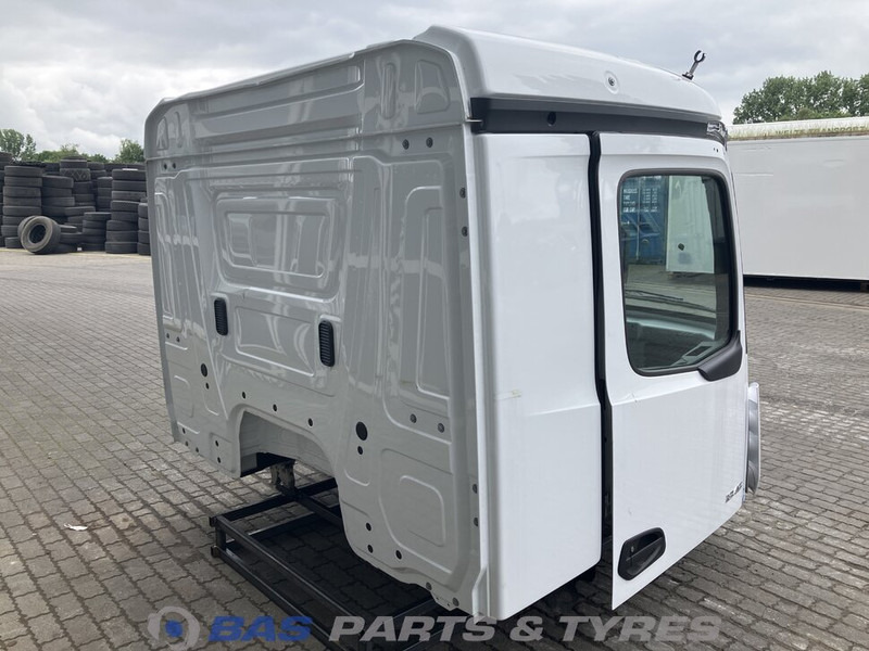 Mercedes-Benz Actros MP5 Mercedes ClassicSpace M-cab L1EH1 A 000 600 01 01 - Kabina i unutrašnjost za Kamion: slika Mercedes-Benz Actros MP5 Mercedes ClassicSpace M-cab L1EH1 A 000 600 01 01 - Kabina i unutrašnjost za Kamion Mercedes-Benz Actros MP5 Mercedes ClassicSpace M-cab L1EH1 A 000 600 01 01 - Kabina i unutrašnjost za Kamion: slika Mercedes-Benz Actros MP5 Mercedes ClassicSpace M-cab L1EH1 A 000 600 01 01 - Kabina i unutrašnjost za Kamion