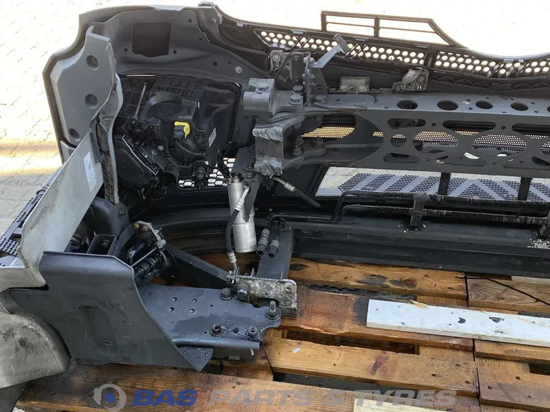 Mercedes-Benz Antos MP4 Bumper Mercedes A 960 310 23 22 - Branik za Kamion: slika Mercedes-Benz Antos MP4 Bumper Mercedes A 960 310 23 22 - Branik za Kamion Mercedes-Benz Antos MP4 Bumper Mercedes A 960 310 23 22 - Branik za Kamion: slika Mercedes-Benz Antos MP4 Bumper Mercedes A 960 310 23 22 - Branik za Kamion