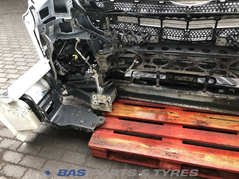 Mercedes-Benz Antos MP4 Bumper Mercedes A 960 310 23 22 - Branik za Kamion: slika Mercedes-Benz Antos MP4 Bumper Mercedes A 960 310 23 22 - Branik za Kamion Mercedes-Benz Antos MP4 Bumper Mercedes A 960 310 23 22 - Branik za Kamion: slika Mercedes-Benz Antos MP4 Bumper Mercedes A 960 310 23 22 - Branik za Kamion