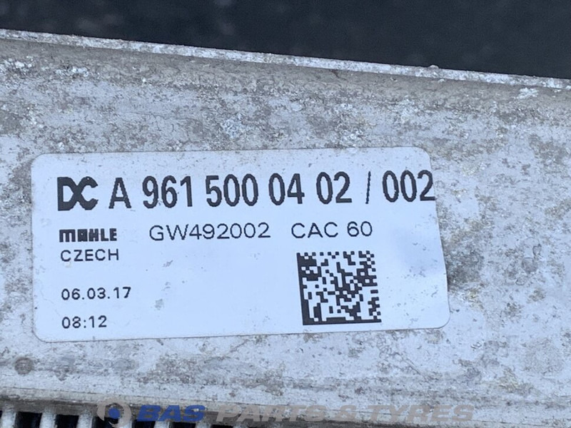 Mercedes-Benz Intercooler Mercedes A 961 500 04 02 - Međuhladnjak za Kamion: slika Mercedes-Benz Intercooler Mercedes A 961 500 04 02 - Međuhladnjak za Kamion Mercedes-Benz Intercooler Mercedes A 961 500 04 02 - Međuhladnjak za Kamion: slika Mercedes-Benz Intercooler Mercedes A 961 500 04 02 - Međuhladnjak za Kamion