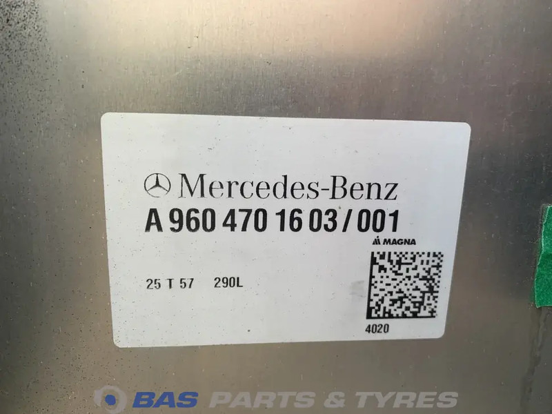 Mercedes-Benz - Spremnik goriva za Kamion: slika Mercedes-Benz - Spremnik goriva za Kamion Mercedes-Benz - Spremnik goriva za Kamion: slika Mercedes-Benz - Spremnik goriva za Kamion