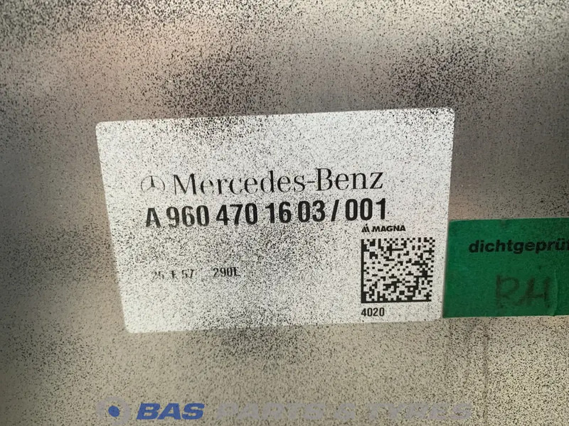 Mercedes-Benz - Spremnik goriva za Kamion: slika Mercedes-Benz - Spremnik goriva za Kamion Mercedes-Benz - Spremnik goriva za Kamion: slika Mercedes-Benz - Spremnik goriva za Kamion