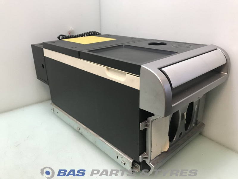 DAF XF106 Koelkast DAF 40 Liter 1845851 - Rezervni dijelovi za Kamion: slika DAF XF106 Koelkast DAF 40 Liter 1845851 - Rezervni dijelovi za Kamion DAF XF106 Koelkast DAF 40 Liter 1845851 - Rezervni dijelovi za Kamion: slika DAF XF106 Koelkast DAF 40 Liter 1845851 - Rezervni dijelovi za Kamion