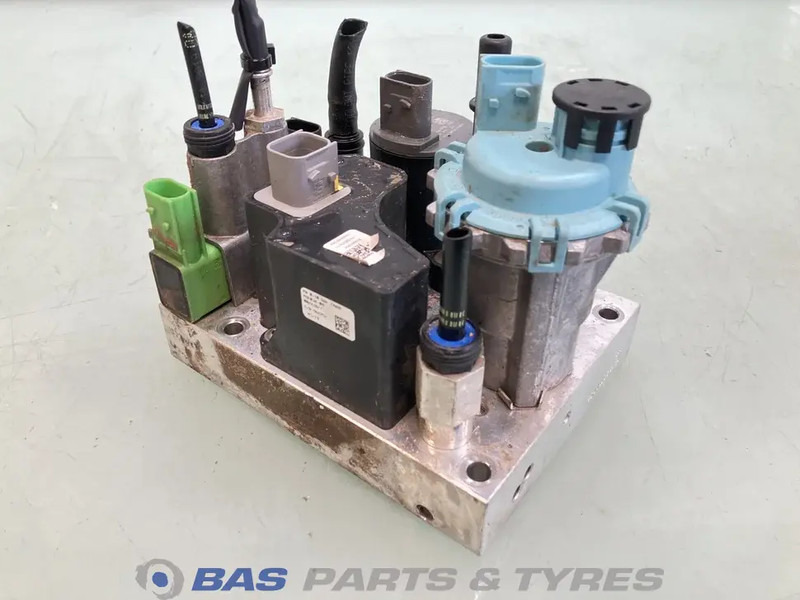 Renault AdBlue pomp Renault 7421679299 - Rezervni dijelovi za Kamion: slika Renault AdBlue pomp Renault 7421679299 - Rezervni dijelovi za Kamion Renault AdBlue pomp Renault 7421679299 - Rezervni dijelovi za Kamion: slika Renault AdBlue pomp Renault 7421679299 - Rezervni dijelovi za Kamion