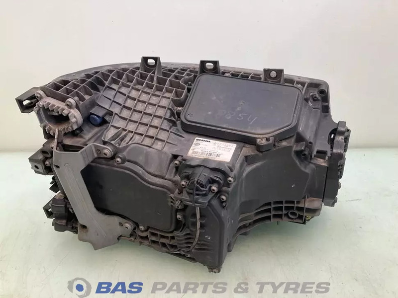 Scania - Prednja svjetla za Kamion: slika Scania - Prednja svjetla za Kamion Scania - Prednja svjetla za Kamion: slika Scania - Prednja svjetla za Kamion