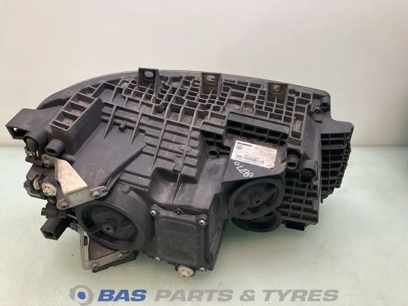 Scania - Prednja svjetla za Kamion: slika Scania - Prednja svjetla za Kamion Scania - Prednja svjetla za Kamion: slika Scania - Prednja svjetla za Kamion