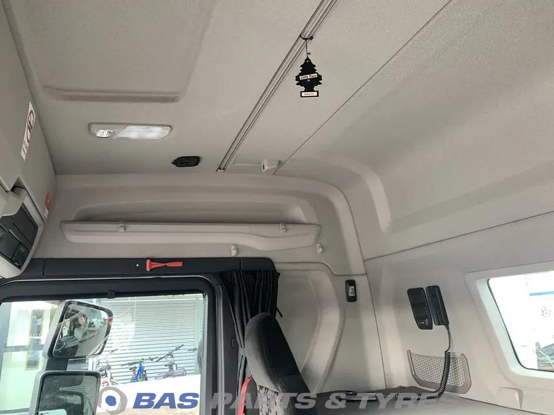 Scania P-Serie NextGen Scania CP-20 Normal L3H2 2047000 - Kabina i unutrašnjost za Kamion: slika Scania P-Serie NextGen Scania CP-20 Normal L3H2 2047000 - Kabina i unutrašnjost za Kamion Scania P-Serie NextGen Scania CP-20 Normal L3H2 2047000 - Kabina i unutrašnjost za Kamion: slika Scania P-Serie NextGen Scania CP-20 Normal L3H2 2047000 - Kabina i unutrašnjost za Kamion
