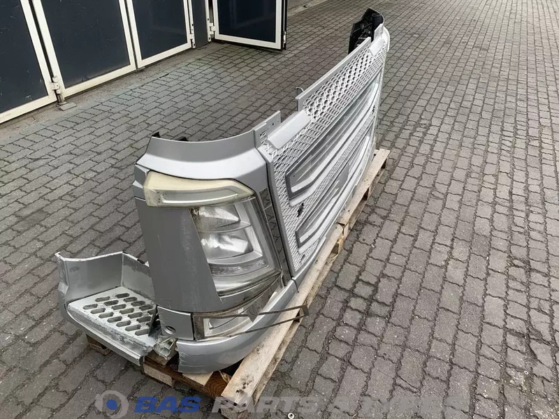 Volvo FH4 Bumper Volvo 21221130 - Branik za Kamion: slika Volvo FH4 Bumper Volvo 21221130 - Branik za Kamion Volvo FH4 Bumper Volvo 21221130 - Branik za Kamion: slika Volvo FH4 Bumper Volvo 21221130 - Branik za Kamion