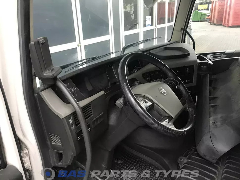 Volvo FH4 - Kabina i unutrašnjost za Kamion: slika Volvo FH4 - Kabina i unutrašnjost za Kamion Volvo FH4 - Kabina i unutrašnjost za Kamion: slika Volvo FH4 - Kabina i unutrašnjost za Kamion