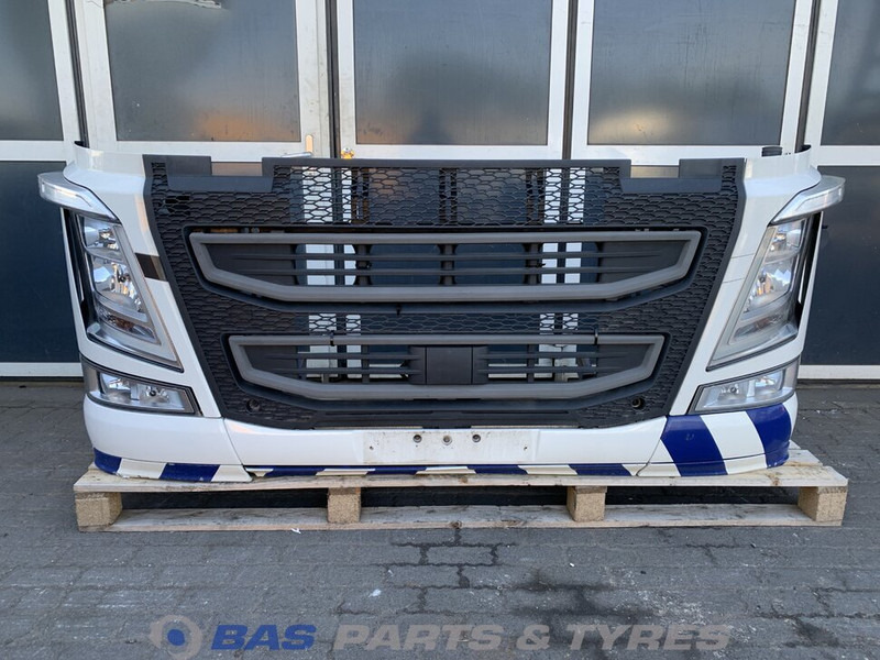 Volvo FH4 - Branik za Kamion: slika Volvo FH4 - Branik za Kamion Volvo FH4 - Branik za Kamion: slika Volvo FH4 - Branik za Kamion