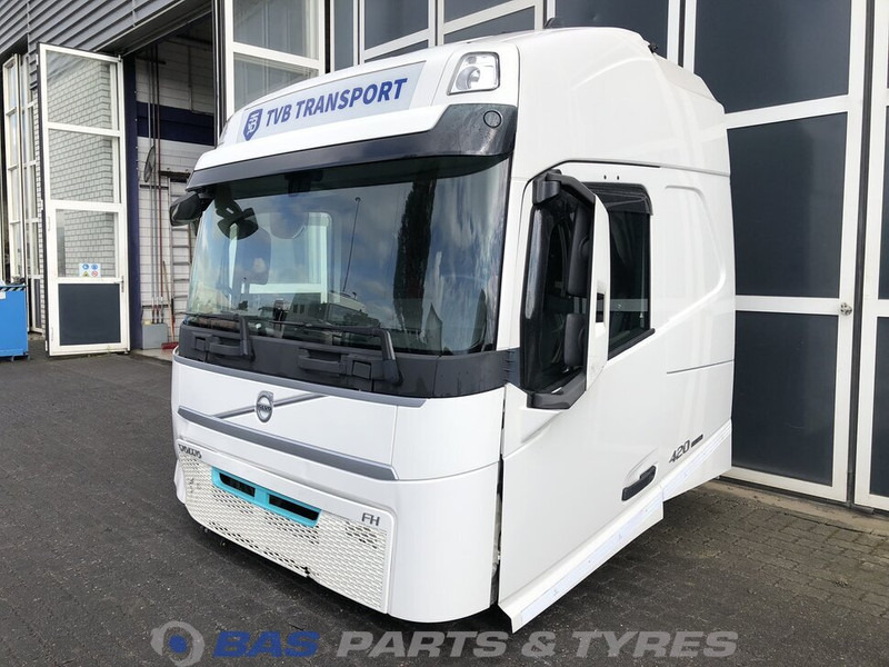 Volvo FH4 - Kabina i unutrašnjost za Kamion: slika Volvo FH4 - Kabina i unutrašnjost za Kamion Volvo FH4 - Kabina i unutrašnjost za Kamion: slika Volvo FH4 - Kabina i unutrašnjost za Kamion