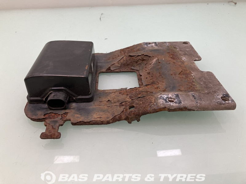 Volvo FH4 Regeleenheid Botswaarschuwing Volvo 21719200 - Svjetla/ Rasvjeta za Kamion: slika Volvo FH4 Regeleenheid Botswaarschuwing Volvo 21719200 - Svjetla/ Rasvjeta za Kamion Volvo FH4 Regeleenheid Botswaarschuwing Volvo 21719200 - Svjetla/ Rasvjeta za Kamion: slika Volvo FH4 Regeleenheid Botswaarschuwing Volvo 21719200 - Svjetla/ Rasvjeta za Kamion