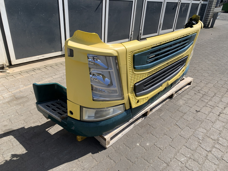 Volvo FM4 - Branik za Kamion: slika Volvo FM4 - Branik za Kamion Volvo FM4 - Branik za Kamion: slika Volvo FM4 - Branik za Kamion
