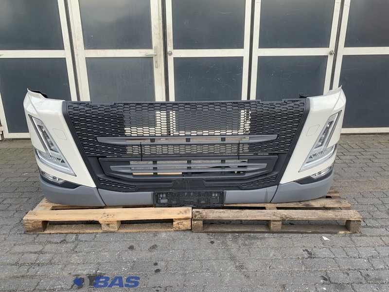 Volvo FM5 Bumper Volvo 78670304 - Branik za Kamion: slika Volvo FM5 Bumper Volvo 78670304 - Branik za Kamion Volvo FM5 Bumper Volvo 78670304 - Branik za Kamion: slika Volvo FM5 Bumper Volvo 78670304 - Branik za Kamion