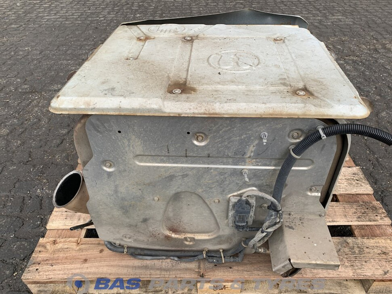 Volvo Uitlaatdemper Volvo 21750081 - Prigušni lonac za Kamion: slika Volvo Uitlaatdemper Volvo 21750081 - Prigušni lonac za Kamion Volvo Uitlaatdemper Volvo 21750081 - Prigušni lonac za Kamion: slika Volvo Uitlaatdemper Volvo 21750081 - Prigušni lonac za Kamion