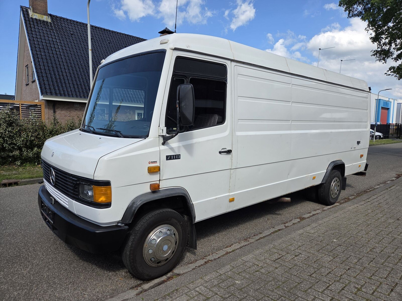 Mercedes-Benz 711D Vario Ecovan (1986) gesloten bestelwagen - Furgon: slika Mercedes-Benz 711D Vario Ecovan (1986) gesloten bestelwagen - Furgon Mercedes-Benz 711D Vario Ecovan (1986) gesloten bestelwagen - Furgon: slika Mercedes-Benz 711D Vario Ecovan (1986) gesloten bestelwagen - Furgon