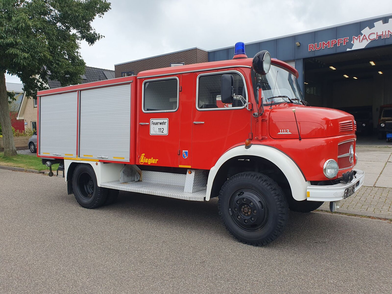 Mercedes-Benz Mercedes LAF 1113 B 4WD | 6-cilinder Turbo (Overland Camper) brandweerwagen - Vatrogasno vozilo: slika Mercedes-Benz Mercedes LAF 1113 B 4WD | 6-cilinder Turbo (Overland Camper) brandweerwagen - Vatrogasno vozilo Mercedes-Benz Mercedes LAF 1113 B 4WD | 6-cilinder Turbo (Overland Camper) brandweerwagen - Vatrogasno vozilo: slika Mercedes-Benz Mercedes LAF 1113 B 4WD | 6-cilinder Turbo (Overland Camper) brandweerwagen - Vatrogasno vozilo