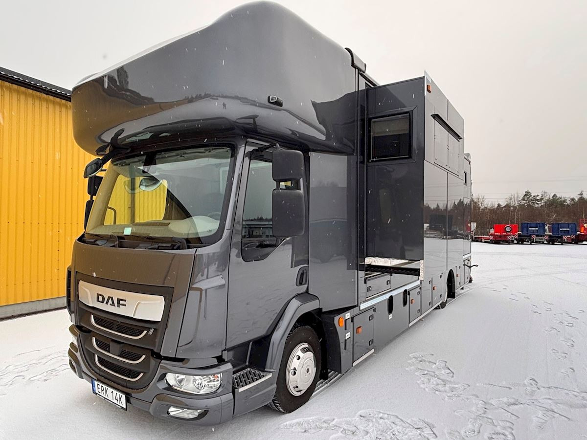 DAF Lehel horsebox 210 LF - Kamion za prijevoz konja: slika DAF Lehel horsebox 210 LF - Kamion za prijevoz konja DAF Lehel horsebox 210 LF - Kamion za prijevoz konja: slika DAF Lehel horsebox 210 LF - Kamion za prijevoz konja