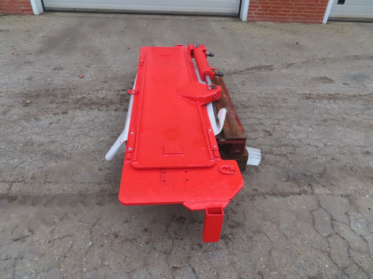 Goldhofer Plade m/hydr. justering - Poluprikolica: slika Goldhofer Plade m/hydr. justering - Poluprikolica Goldhofer Plade m/hydr. justering - Poluprikolica: slika Goldhofer Plade m/hydr. justering - Poluprikolica