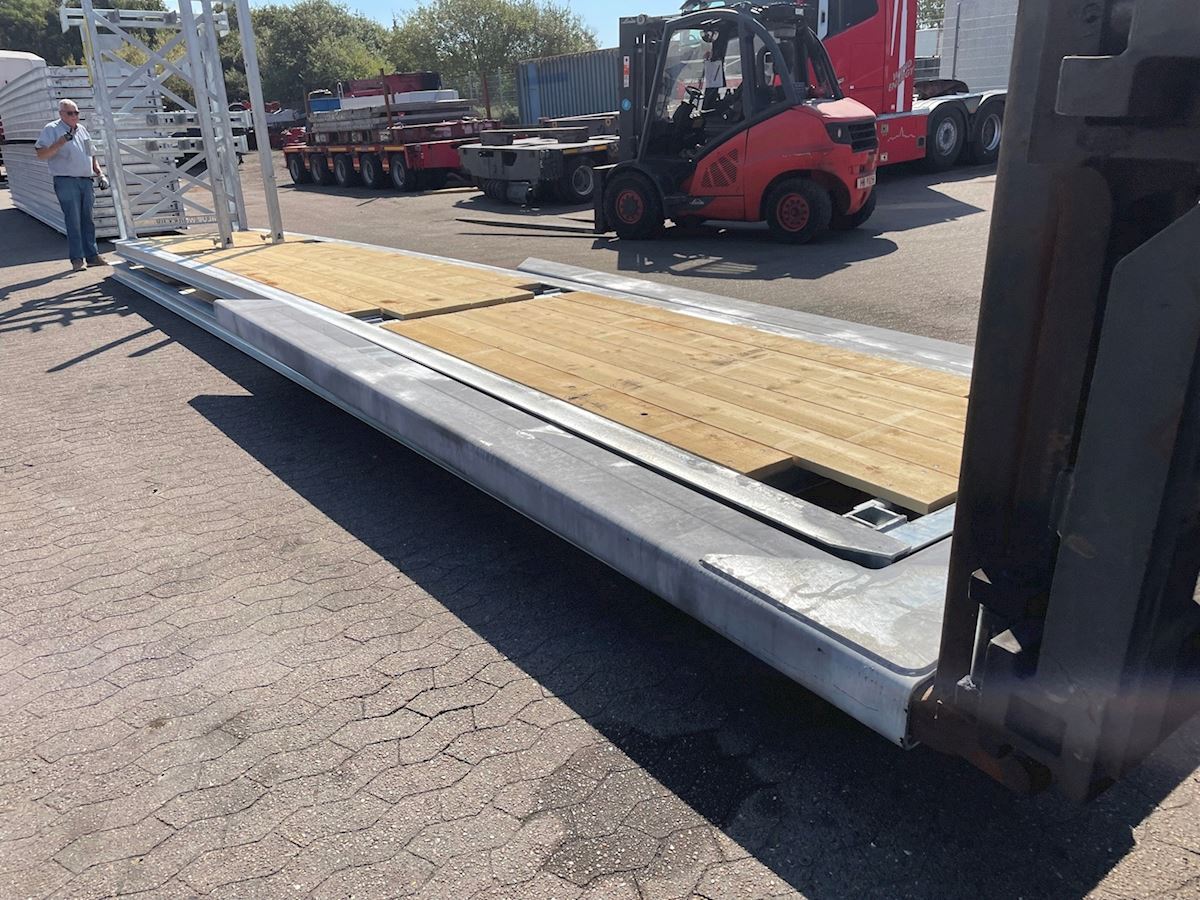 Poluprikolica Langendorf Blueworkx Innenlader pallegaffel: slika Poluprikolica Langendorf Blueworkx Innenlader pallegaffel