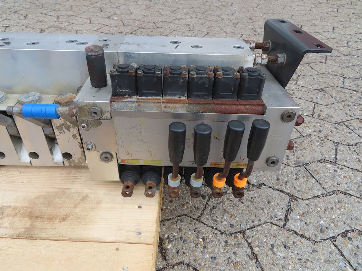 Goldhofer Bejeningsblok t. uni-svanehals - Rezervni dijelovi za Prikolica: slika Goldhofer Bejeningsblok t. uni-svanehals - Rezervni dijelovi za Prikolica Goldhofer Bejeningsblok t. uni-svanehals - Rezervni dijelovi za Prikolica: slika Goldhofer Bejeningsblok t. uni-svanehals - Rezervni dijelovi za Prikolica