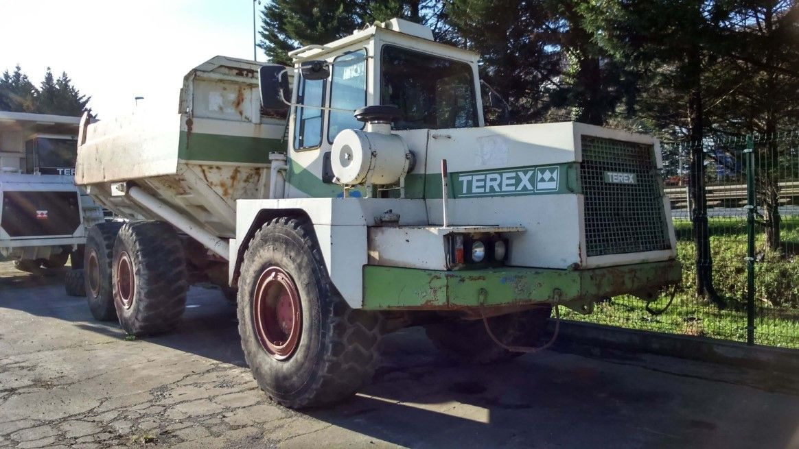 DUMPER ARTICULADO TEREX 3066 - Zglobni istovarivač: slika DUMPER ARTICULADO TEREX 3066 - Zglobni istovarivač DUMPER ARTICULADO TEREX 3066 - Zglobni istovarivač: slika DUMPER ARTICULADO TEREX 3066 - Zglobni istovarivač