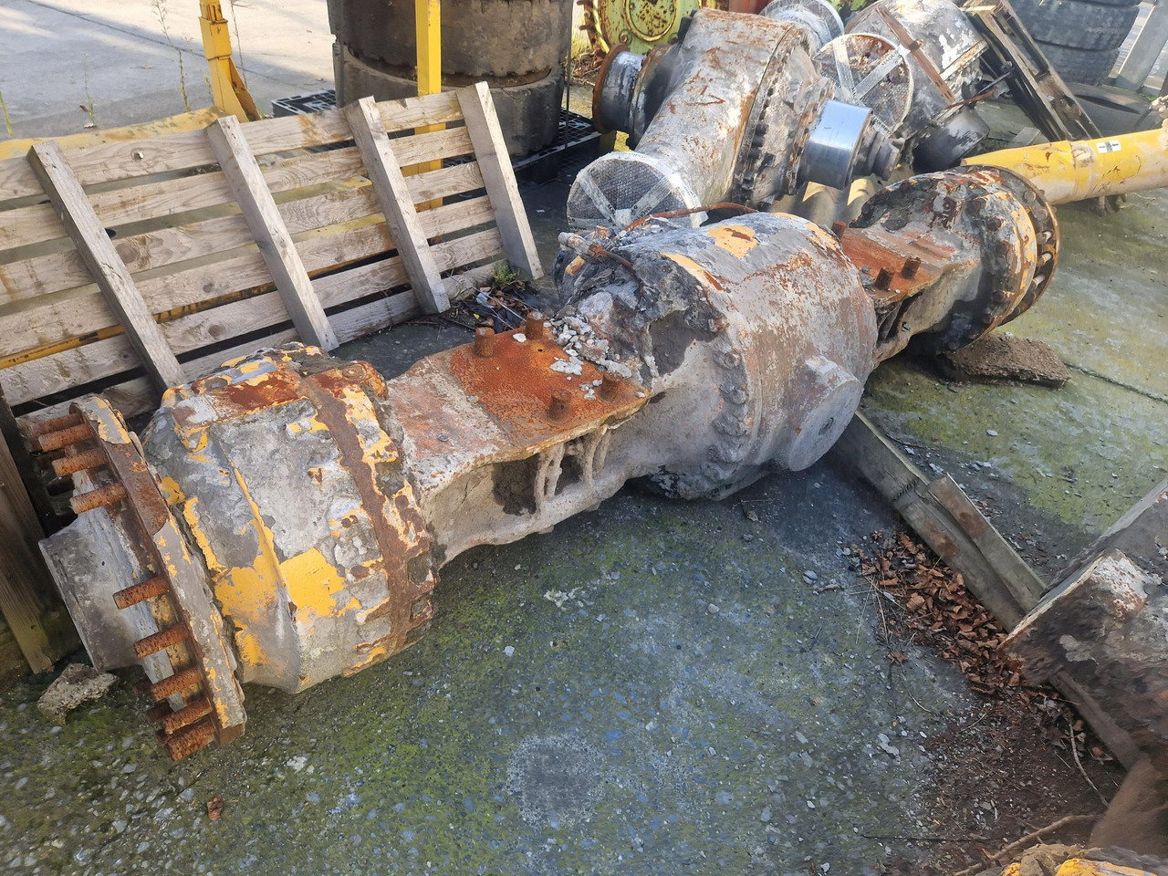 EJE DELANTERO Y TRASERO LIEBHERR L586 (2012) - Osovina i dijelovi za Građevinski strojevi: slika EJE DELANTERO Y TRASERO LIEBHERR L586 (2012) - Osovina i dijelovi za Građevinski strojevi EJE DELANTERO Y TRASERO LIEBHERR L586 (2012) - Osovina i dijelovi za Građevinski strojevi: slika EJE DELANTERO Y TRASERO LIEBHERR L586 (2012) - Osovina i dijelovi za Građevinski strojevi