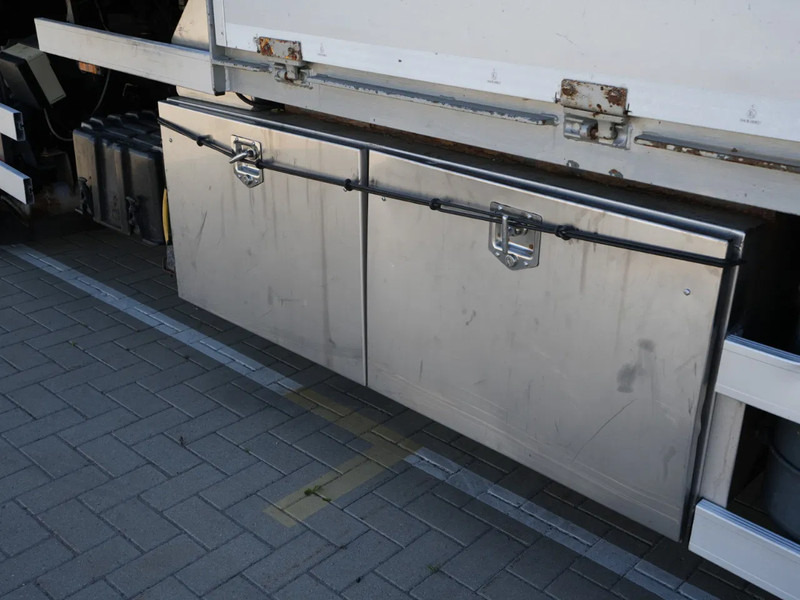 DAF CF 85 FAN Kraanwagen met bak, 47 t. HMF kraan - Kamion s kranom: slika DAF CF 85 FAN Kraanwagen met bak, 47 t. HMF kraan - Kamion s kranom DAF CF 85 FAN Kraanwagen met bak, 47 t. HMF kraan - Kamion s kranom: slika DAF CF 85 FAN Kraanwagen met bak, 47 t. HMF kraan - Kamion s kranom