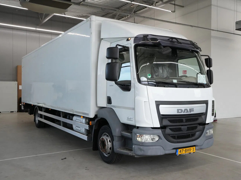DAF LF 250 FA 12t, Gesloten Bak, Laadklep 1,5t, New Tacho - Kamion sandučar: slika DAF LF 250 FA 12t, Gesloten Bak, Laadklep 1,5t, New Tacho - Kamion sandučar DAF LF 250 FA 12t, Gesloten Bak, Laadklep 1,5t, New Tacho - Kamion sandučar: slika DAF LF 250 FA 12t, Gesloten Bak, Laadklep 1,5t, New Tacho - Kamion sandučar
